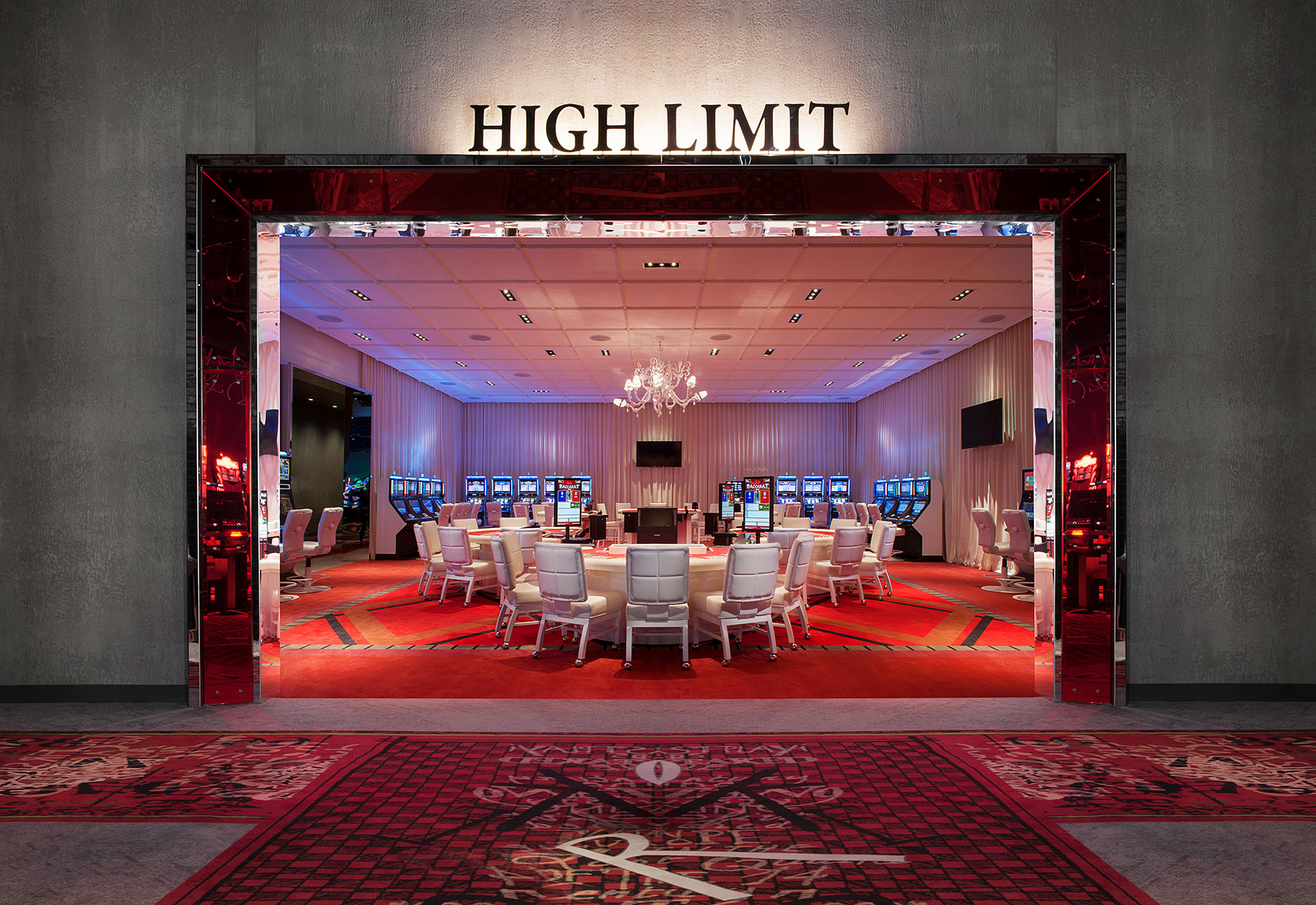 Nightlife photography -Limits